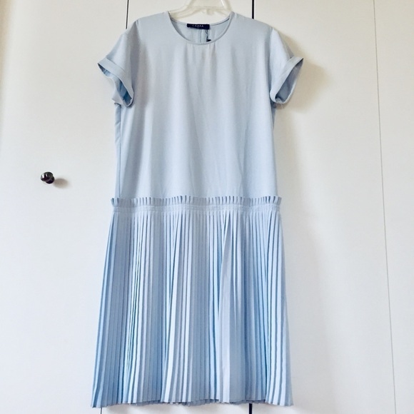 Nordstrom CAARA Short Sleeve Baby Blue Pleated Dropped Waist Relaxed Midi Dress - Picture 4 of 15